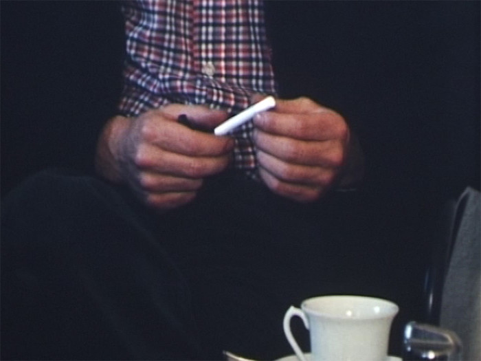Film Still: Lutz Mommartz, Die letzte Zigarette